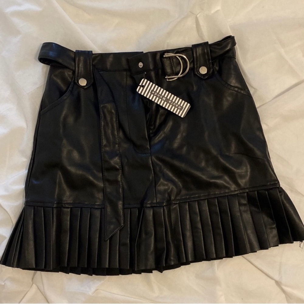 Black skirt